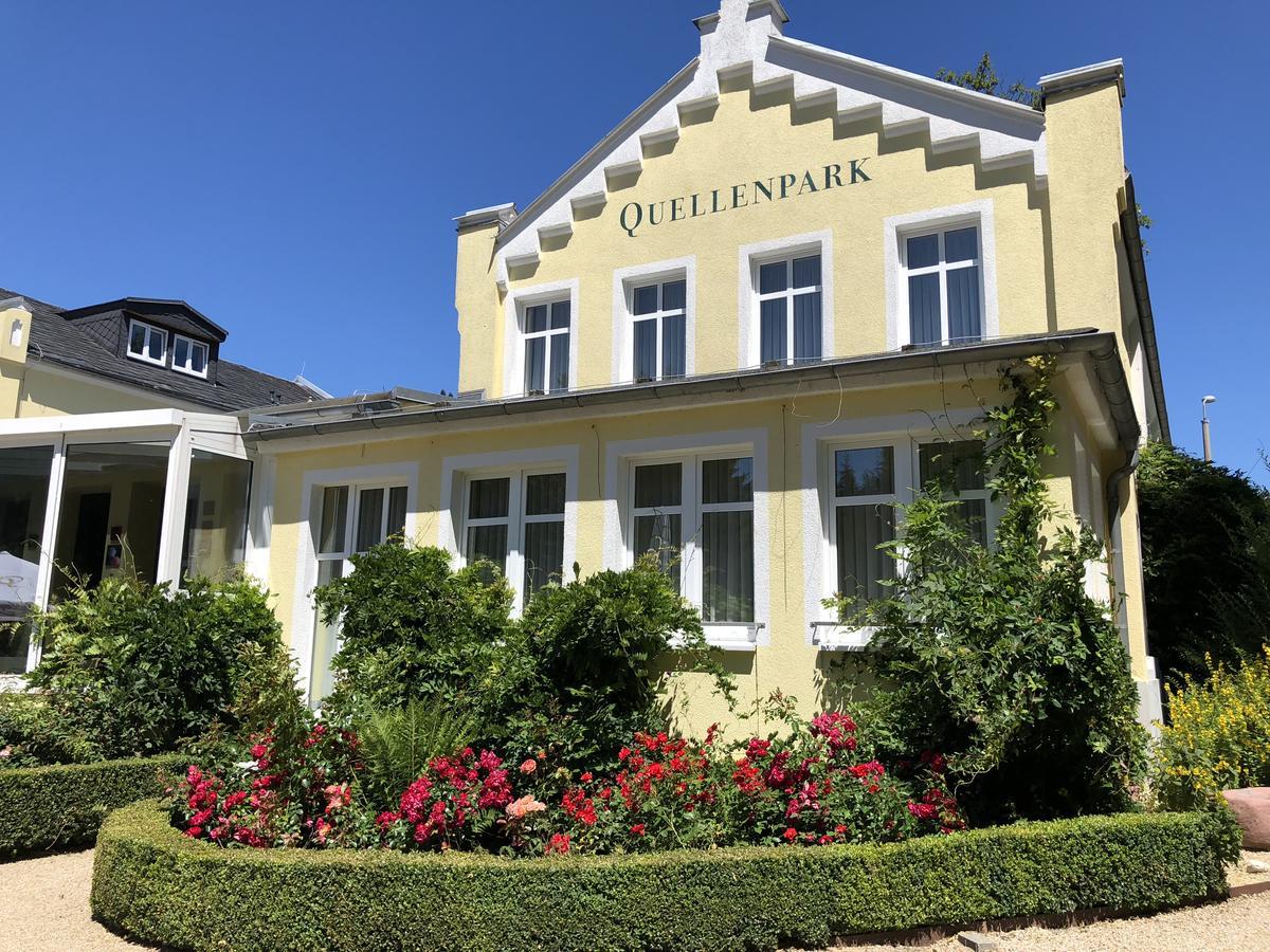 باد إلستر Hotel Quellenpark المظهر الخارجي الصورة