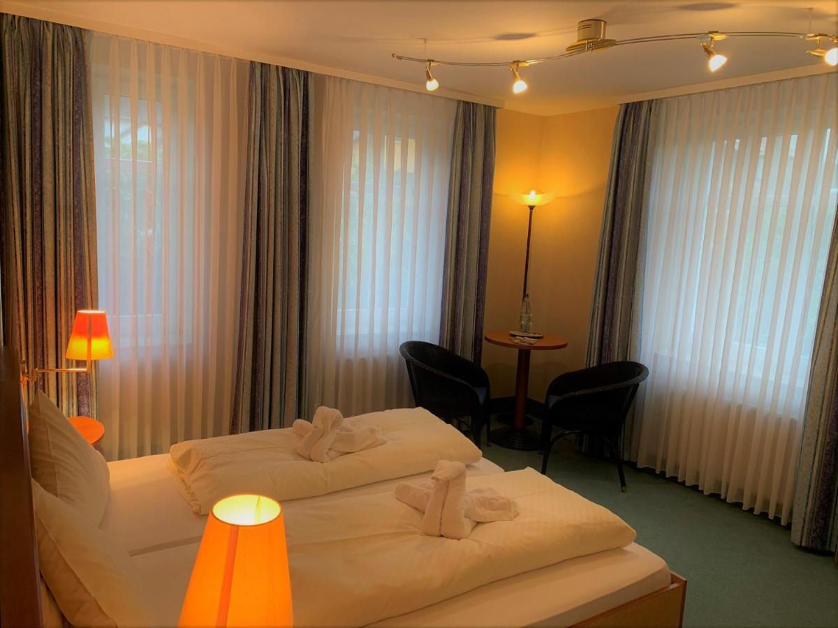 باد إلستر Hotel Quellenpark المظهر الخارجي الصورة